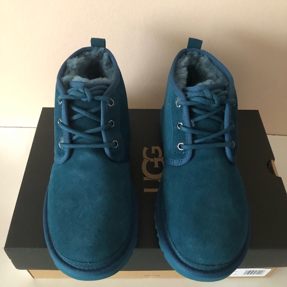 UGG Australia Neumel Chukka suede leather fur Boot. Size: 8, 9 - Picture 6 of 13